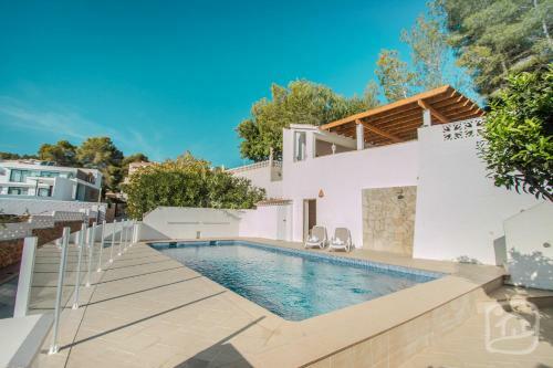 Abahana Villas Anna