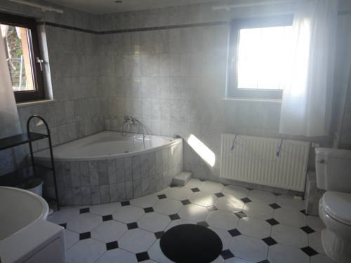 Schmidt Apartment