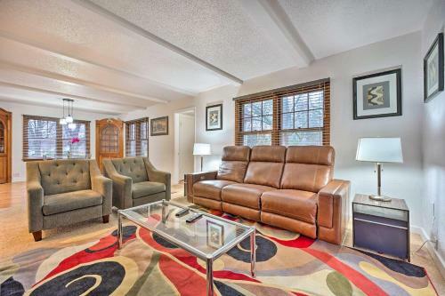 Lovely Benton Harbor Home With 2 Private Decks!