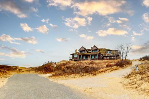 Beautiful Beachfront Five Bedroom Home