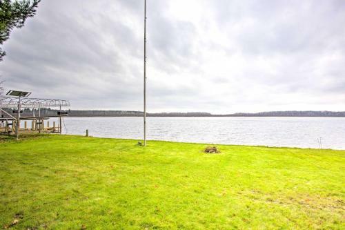 Waterfront Lake Mitchell Home With Sunset Views