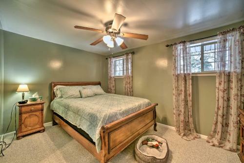 Cozy Southeast Michigan Home With Private Yard