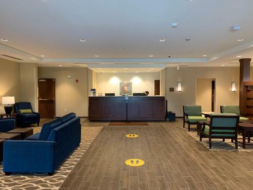 Hotel Comfort Inn & Suites