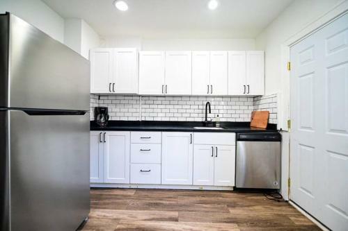Luxe Mid-century Styled Historic Townhouse #2