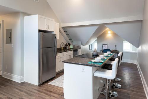 Forest Ave Apartments