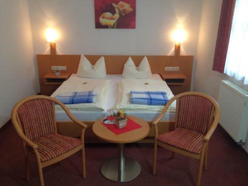 Hostal Pension Schr�gers