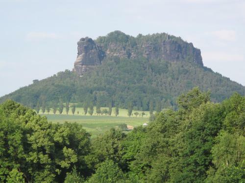 Hostal Pension Schr�gers