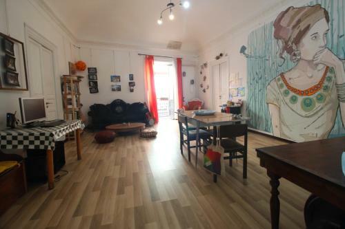 Hostal Kaleidos Guest House