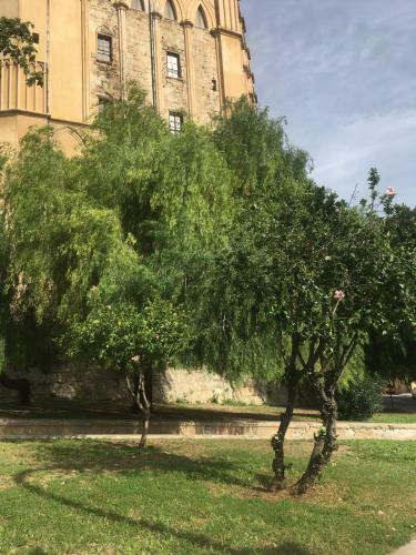 Around Cassaro Holiday House