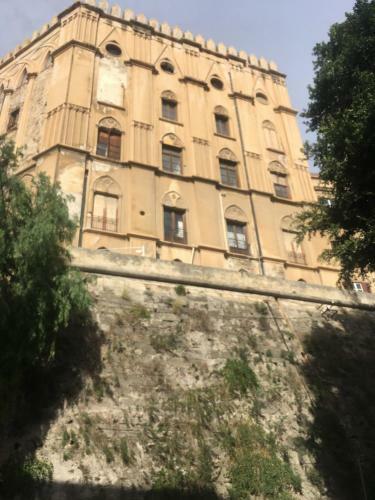 Around Cassaro Holiday House