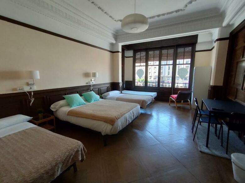 Bed & Breakfast Zentric Hostel