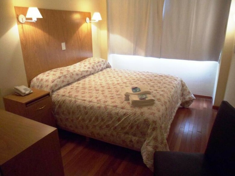 Juramento De Lealtad Townhouse Hotel