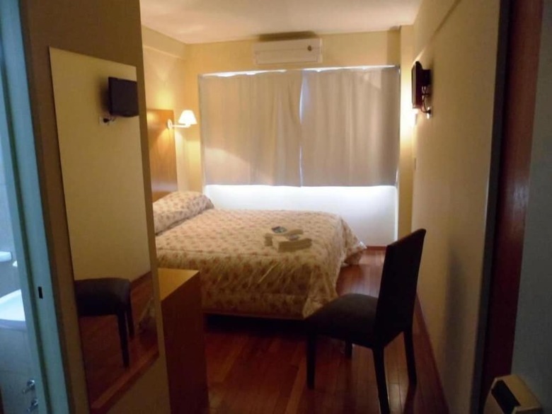 Juramento De Lealtad Townhouse Hotel