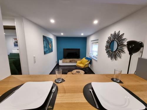 Zwei Schicke Apartments Mit Parkplatz