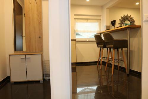 Zwei Schicke Apartments Mit Parkplatz