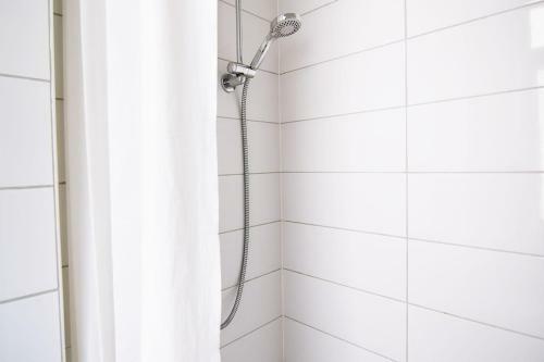 City Apartment K�ln, Messenah