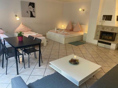 Apartamento Goldfinger Party Wg.1