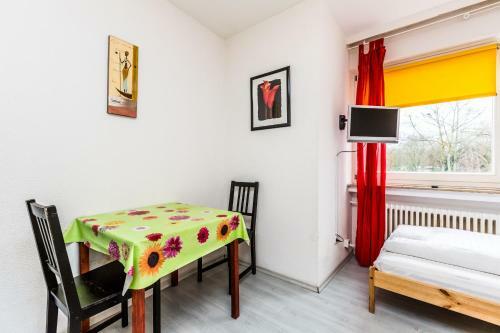 Low Budget Apartment Cologne