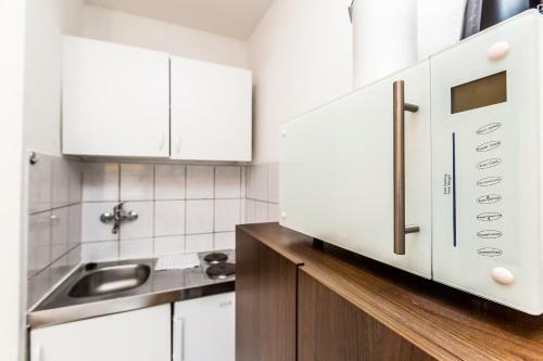 Low Budget Apartment Cologne