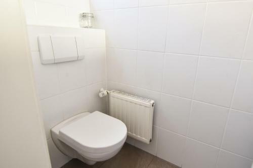 Zeitwohnen Im Sch�nem Haus Mit Gro�er Terrasse In K�ln-rath