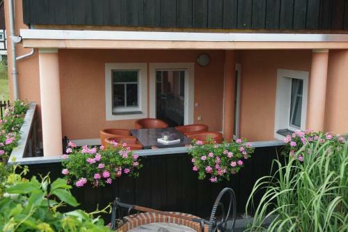 Apartamento Ferienwohnung Am Dorfplatz
