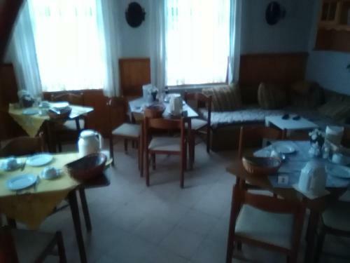Hostal Pension Edelwei�