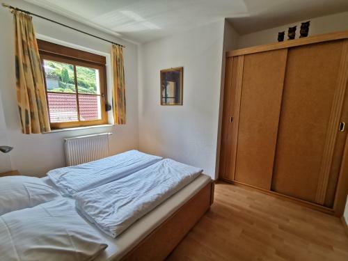 Apartmenthaus Zum Gr�nbach 13