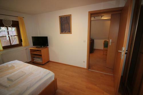 Apartmenthaus Zum Gr�nbach 13