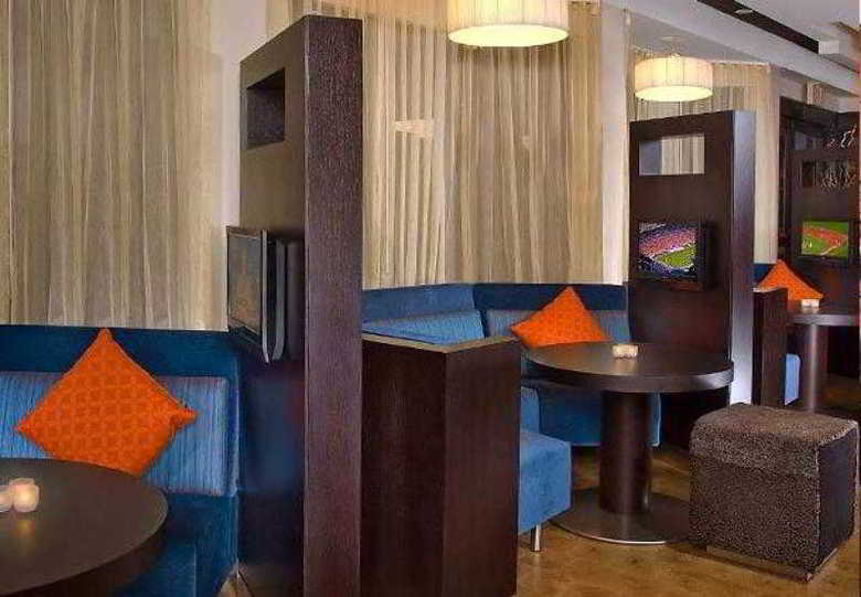 Hotel Courtyard By Marriott Lansing