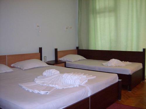 Adis Holiday Inn Hotel