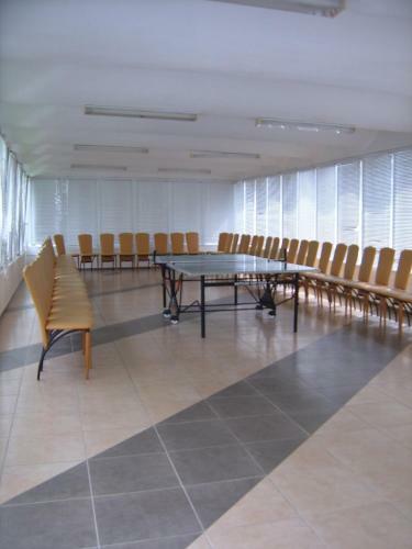 Adis Holiday Inn Hotel