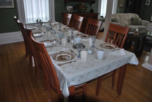 Legacy House Bed And Breakfast
