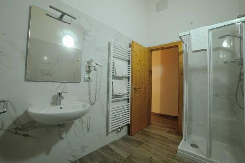 Hostal Happy Days Sul Lago