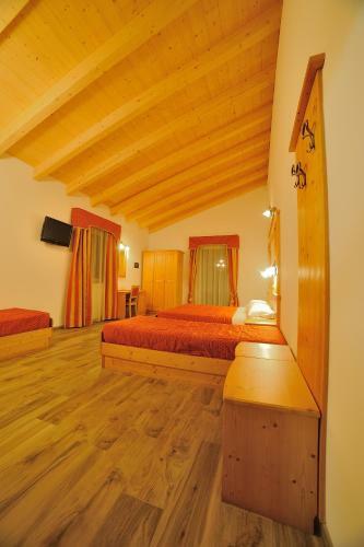 Hostal Happy Days Sul Lago