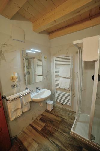 Hostal Happy Days Sul Lago