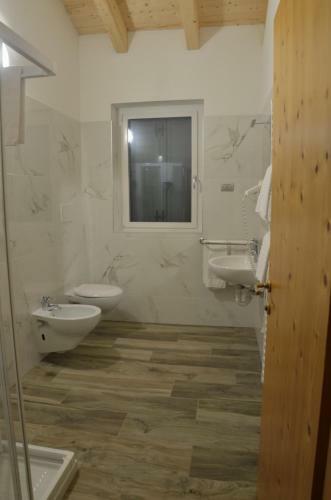 Hostal Happy Days Sul Lago