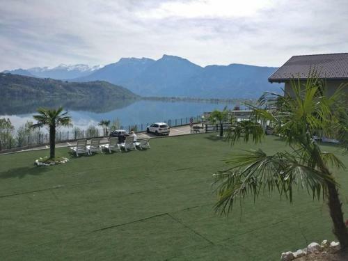 Hostal Happy Days Sul Lago