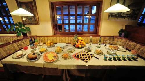 Hostal Happy Days Sul Lago