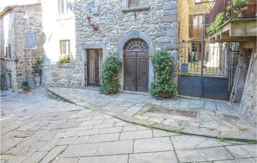 Beautiful Apartment In Piancastagnaio With 3 Bedrooms
