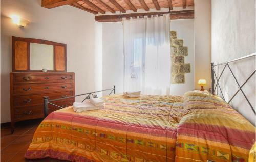 Beautiful Apartment In Piancastagnaio With 3 Bedrooms