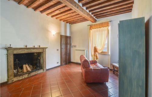 Beautiful Apartment In Piancastagnaio With 3 Bedrooms