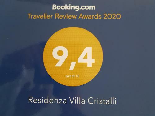 Hostal Residenza Villa Cristalli