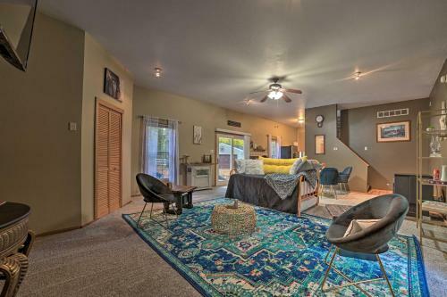 Secluded Ranch House With Barn On 25 Acres!