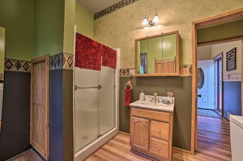 Secluded Ranch House With Barn On 25 Acres!