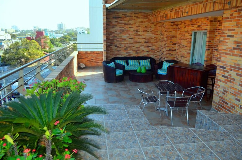 Hotel Stanford Plaza