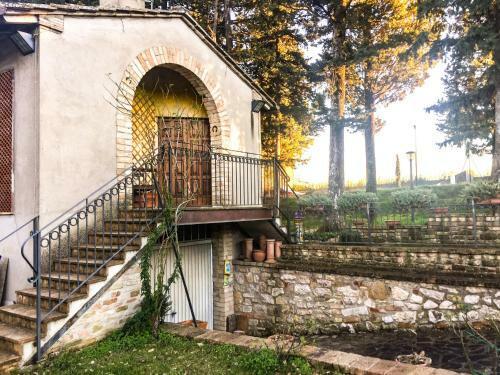 Casa Indipendente Con Giardino E Parcheggio Privato