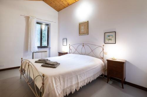 Casa Indipendente Con Giardino E Parcheggio Privato