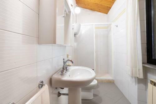 Casa Indipendente Con Giardino E Parcheggio Privato