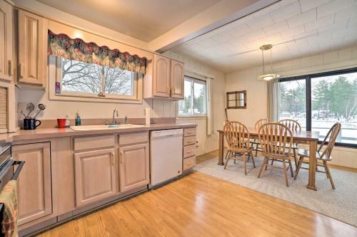 Charming Lakefront Home With Fire Pit And Yard!