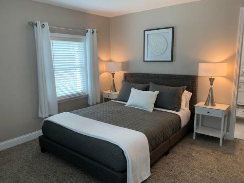 Elegant & Spacious 3/2 Gem In Harper Woods